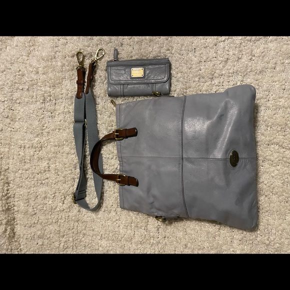 Fossil tote with strap and matching wallet - Picture 3 of 7